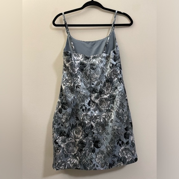 Wild Fable Silver‎ Blue Rose Floral Mini Dress - XS - Picture 6 of 12